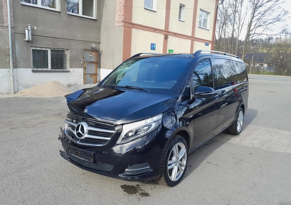 Mercedes-Benz Klasa V cena 105000 przebieg: 158822, rok produkcji 2017 z Niepołomice małe 379